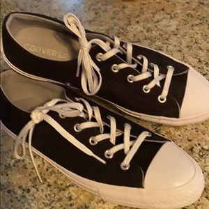 Converse Chuck Taylor’s NWT, black and white